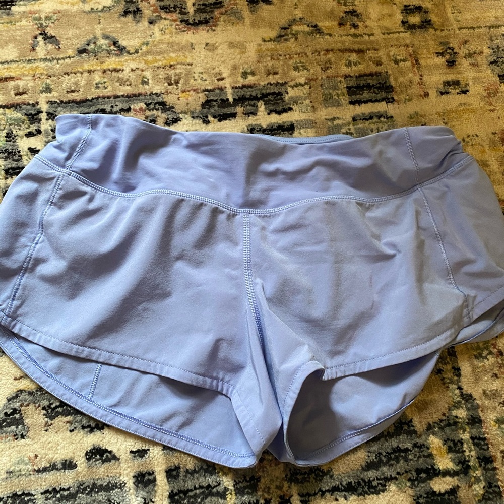 Lululemon “hydrangea blue” speed ups 6 2.5” EUC